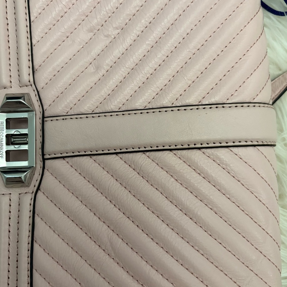 Handbag - Picture 7 of 7